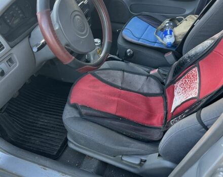 Серый Киа Рио, объемом двигателя 1.5 л и пробегом 255 тыс. км за 1900 $, фото 6 на Automoto.ua