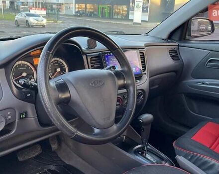 Сірий Кіа Ріо, об'ємом двигуна 1.4 л та пробігом 238 тис. км за 5700 $, фото 8 на Automoto.ua