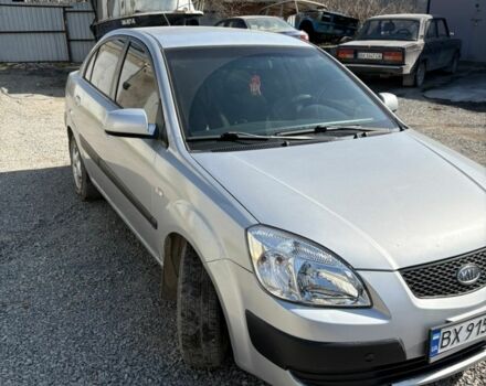 Серый Киа Рио, объемом двигателя 1.4 л и пробегом 177 тыс. км за 4150 $, фото 2 на Automoto.ua