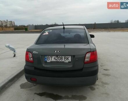 Серый Киа Рио, объемом двигателя 1.4 л и пробегом 307 тыс. км за 5100 $, фото 3 на Automoto.ua