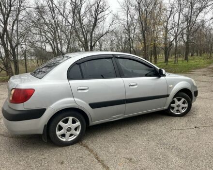 Серый Киа Рио, объемом двигателя 1.4 л и пробегом 237 тыс. км за 5200 $, фото 3 на Automoto.ua