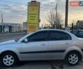 Серый Киа Рио, объемом двигателя 1.4 л и пробегом 238 тыс. км за 5500 $, фото 3 на Automoto.ua