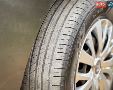 Серый Киа Рио, объемом двигателя 1.4 л и пробегом 184 тыс. км за 4200 $, фото 4 на Automoto.ua
