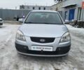 Сірий Кіа Ріо, об'ємом двигуна 1.4 л та пробігом 244 тис. км за 4500 $, фото 3 на Automoto.ua