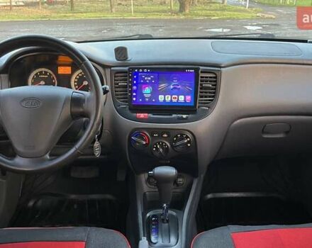 Сірий Кіа Ріо, об'ємом двигуна 1.4 л та пробігом 238 тис. км за 5700 $, фото 12 на Automoto.ua