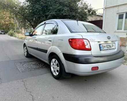 Серый Киа Рио, объемом двигателя 1.4 л и пробегом 198 тыс. км за 3900 $, фото 5 на Automoto.ua