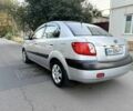 Серый Киа Рио, объемом двигателя 1.4 л и пробегом 198 тыс. км за 3900 $, фото 5 на Automoto.ua