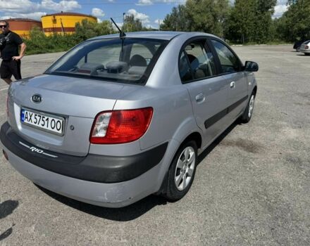 Серый Киа Рио, объемом двигателя 1.4 л и пробегом 197 тыс. км за 3595 $, фото 4 на Automoto.ua