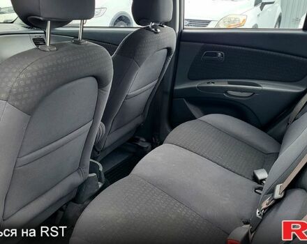 Серый Киа Рио, объемом двигателя 1.4 л и пробегом 24400 тыс. км за 4500 $, фото 8 на Automoto.ua