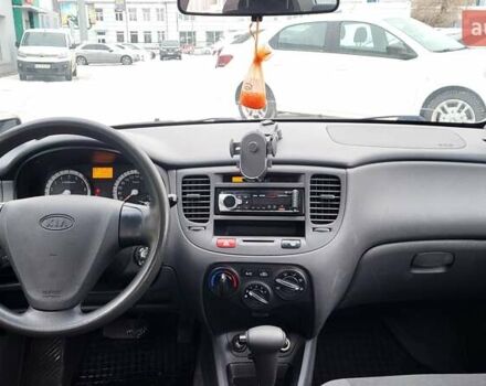 Сірий Кіа Ріо, об'ємом двигуна 1.4 л та пробігом 244 тис. км за 4500 $, фото 15 на Automoto.ua