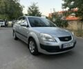 Серый Киа Рио, объемом двигателя 1.4 л и пробегом 198 тыс. км за 3900 $, фото 1 на Automoto.ua
