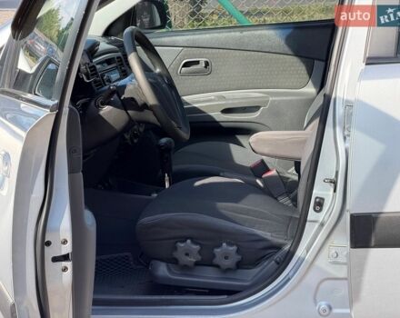 Серый Киа Рио, объемом двигателя 1.4 л и пробегом 215 тыс. км за 5190 $, фото 39 на Automoto.ua