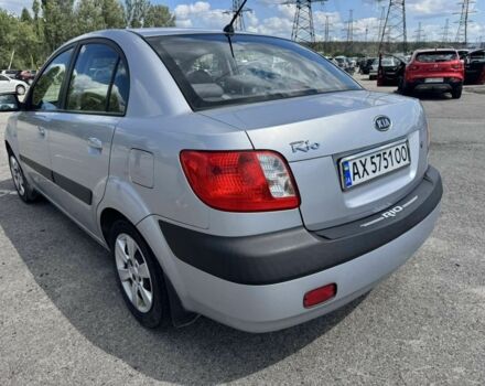 Серый Киа Рио, объемом двигателя 1.4 л и пробегом 197 тыс. км за 3595 $, фото 6 на Automoto.ua