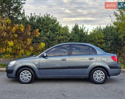 Серый Киа Рио, объемом двигателя 1.4 л и пробегом 153 тыс. км за 5499 $, фото 4 на Automoto.ua