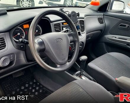 Серый Киа Рио, объемом двигателя 1.4 л и пробегом 24400 тыс. км за 4500 $, фото 7 на Automoto.ua