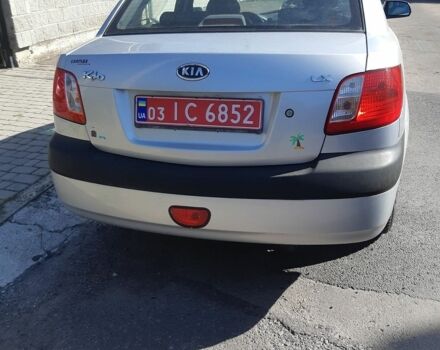 Серый Киа Рио, объемом двигателя 0 л и пробегом 111 тыс. км за 4400 $, фото 5 на Automoto.ua