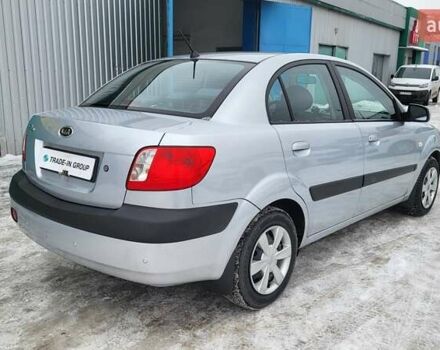 Сірий Кіа Ріо, об'ємом двигуна 1.4 л та пробігом 244 тис. км за 4500 $, фото 7 на Automoto.ua