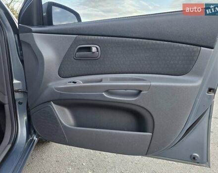 Серый Киа Рио, объемом двигателя 1.4 л и пробегом 153 тыс. км за 5499 $, фото 38 на Automoto.ua
