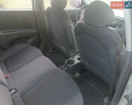 Сірий Кіа Ріо, об'ємом двигуна 1.4 л та пробігом 188 тис. км за 3200 $, фото 5 на Automoto.ua