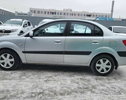 Серый Киа Рио, объемом двигателя 1.4 л и пробегом 244 тыс. км за 4500 $, фото 12 на Automoto.ua