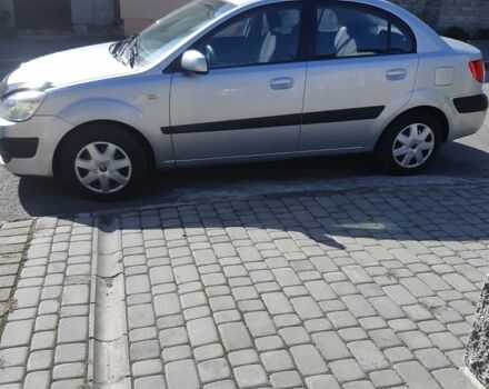 Серый Киа Рио, объемом двигателя 0 л и пробегом 111 тыс. км за 4400 $, фото 2 на Automoto.ua