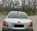 Сірий Кіа Ріо, об'ємом двигуна 1.4 л та пробігом 237 тис. км за 5500 $, фото 1 на Automoto.ua
