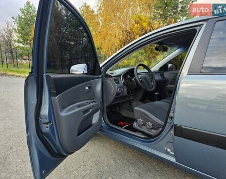 Серый Киа Рио, объемом двигателя 1.4 л и пробегом 153 тыс. км за 5499 $, фото 14 на Automoto.ua