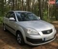 Сірий Кіа Ріо, об'ємом двигуна 1.4 л та пробігом 188 тис. км за 3200 $, фото 4 на Automoto.ua
