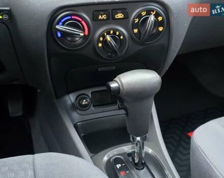 Серый Киа Рио, объемом двигателя 1.4 л и пробегом 153 тыс. км за 5499 $, фото 29 на Automoto.ua