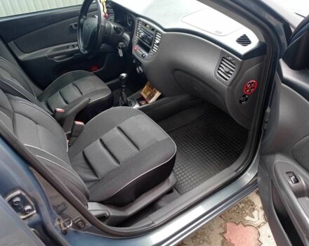 Серый Киа Рио, объемом двигателя 0 л и пробегом 133 тыс. км за 5500 $, фото 5 на Automoto.ua