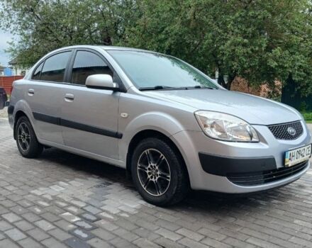 Серый Киа Рио, объемом двигателя 1.4 л и пробегом 240 тыс. км за 3950 $, фото 6 на Automoto.ua