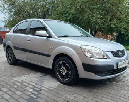 Сірий Кіа Ріо, об'ємом двигуна 1.4 л та пробігом 240 тис. км за 3950 $, фото 6 на Automoto.ua