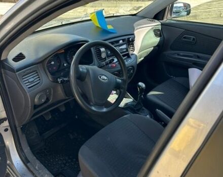 Серый Киа Рио, объемом двигателя 1.4 л и пробегом 244 тыс. км за 2900 $, фото 11 на Automoto.ua