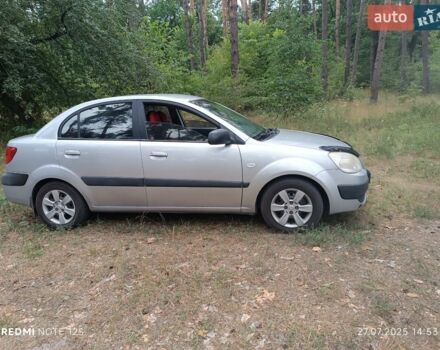 Сірий Кіа Ріо, об'ємом двигуна 1.5 л та пробігом 227 тис. км за 4500 $, фото 5 на Automoto.ua