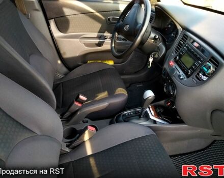 Сірий Кіа Ріо, об'ємом двигуна 1.4 л та пробігом 230 тис. км за 5200 $, фото 5 на Automoto.ua