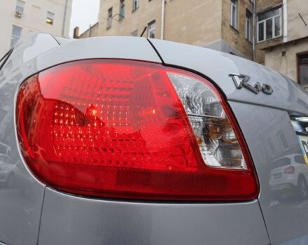 Сірий Кіа Ріо, об'ємом двигуна 1.4 л та пробігом 94 тис. км за 4900 $, фото 2 на Automoto.ua