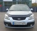 Серый Киа Рио, объемом двигателя 1.4 л и пробегом 240 тыс. км за 4800 $, фото 1 на Automoto.ua