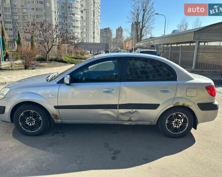 Серый Киа Рио, объемом двигателя 1.4 л и пробегом 244 тыс. км за 2900 $, фото 4 на Automoto.ua