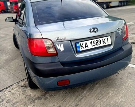 Серый Киа Рио, объемом двигателя 1.5 л и пробегом 380 тыс. км за 3500 $, фото 3 на Automoto.ua