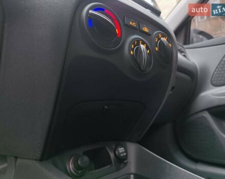 Серый Киа Рио, объемом двигателя 1.4 л и пробегом 94 тыс. км за 4900 $, фото 31 на Automoto.ua