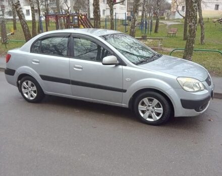 Серый Киа Рио, объемом двигателя 1.4 л и пробегом 247 тыс. км за 3700 $, фото 3 на Automoto.ua