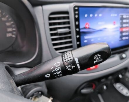 Сірий Кіа Ріо, об'ємом двигуна 1.4 л та пробігом 94 тис. км за 4900 $, фото 1 на Automoto.ua