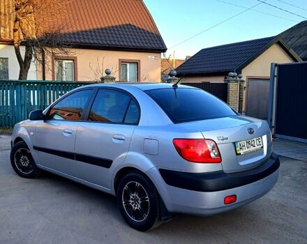 Серый Киа Рио, объемом двигателя 1.4 л и пробегом 200 тыс. км за 4000 $, фото 3 на Automoto.ua
