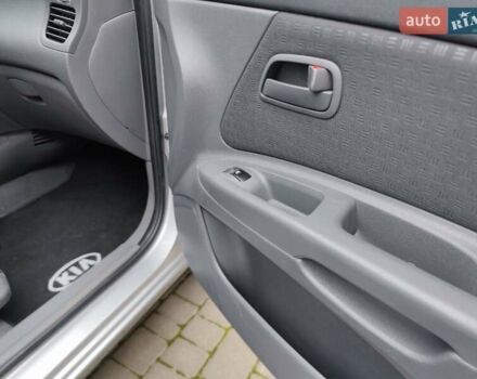 Серый Киа Рио, объемом двигателя 1.4 л и пробегом 94 тыс. км за 4900 $, фото 38 на Automoto.ua