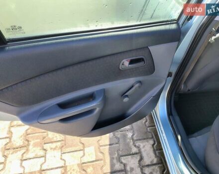 Серый Киа Рио, объемом двигателя 1.4 л и пробегом 236 тыс. км за 3300 $, фото 16 на Automoto.ua