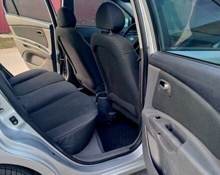 Серый Киа Рио, объемом двигателя 1.4 л и пробегом 200 тыс. км за 4000 $, фото 11 на Automoto.ua