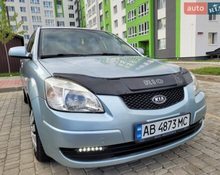 Серый Киа Рио, объемом двигателя 1.4 л и пробегом 230 тыс. км за 4999 $, фото 25 на Automoto.ua
