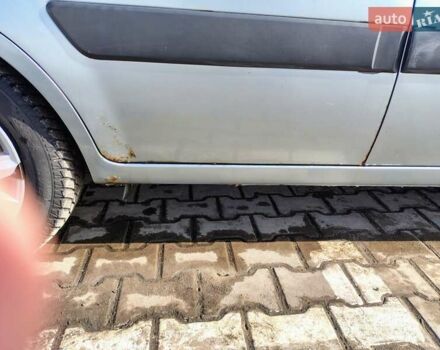 Серый Киа Рио, объемом двигателя 1.4 л и пробегом 236 тыс. км за 3300 $, фото 8 на Automoto.ua