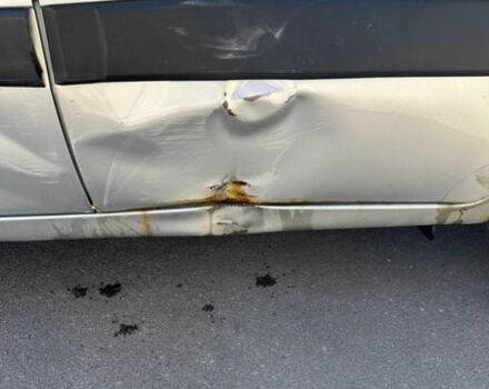 Серый Киа Рио, объемом двигателя 1.4 л и пробегом 244 тыс. км за 2900 $, фото 8 на Automoto.ua