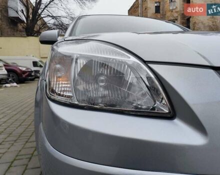 Серый Киа Рио, объемом двигателя 1.4 л и пробегом 94 тыс. км за 4900 $, фото 19 на Automoto.ua